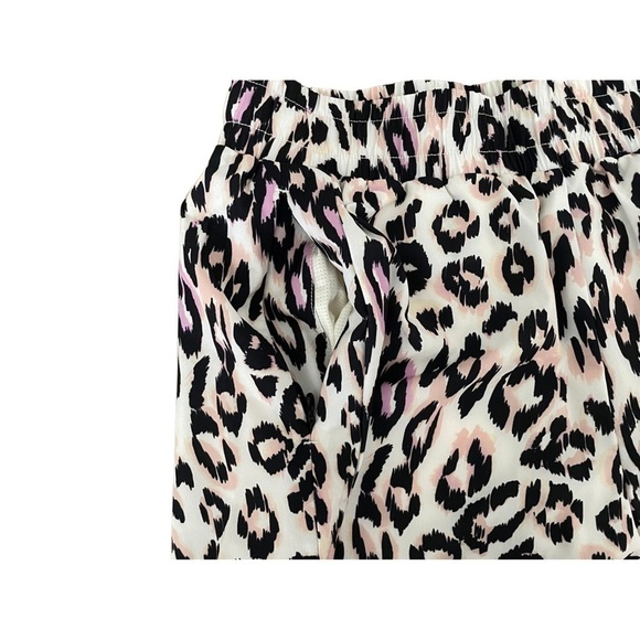 - 🆕NWT Johnny Was Calme Animal Print Element Hike Shorts - Picture 3 of 5